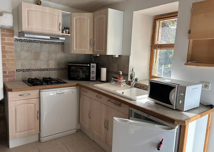 à Léo * Saint-Léonard-des-Bois